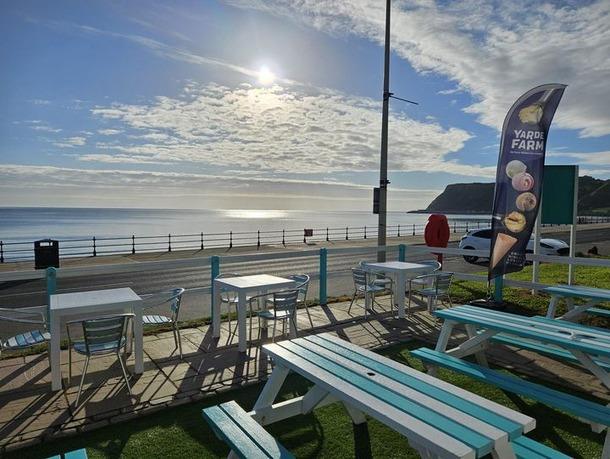 Watermark Cafe North Bay Scarborough near glamping accommodation